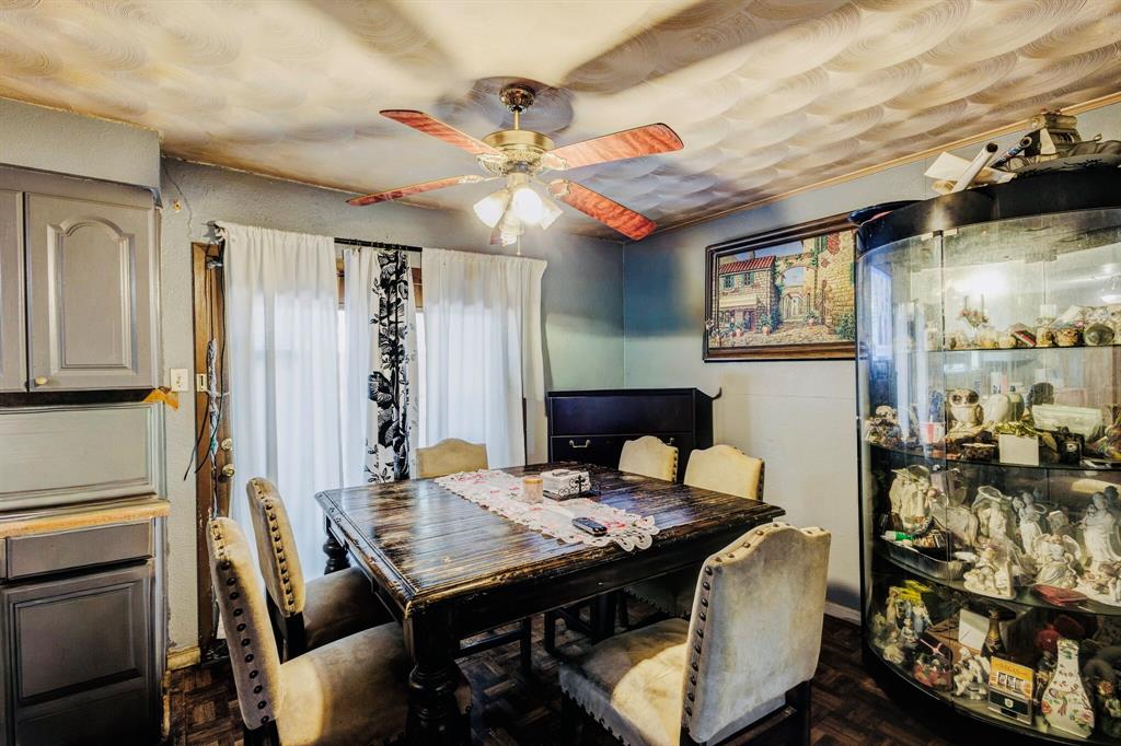 Val wood Park 27 - Residential