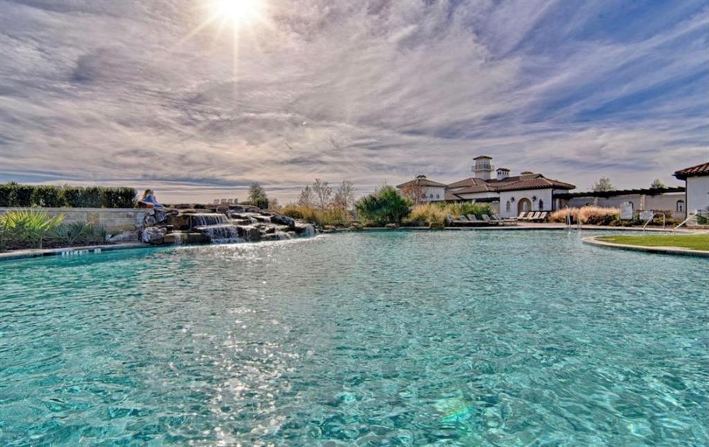 Viridian Village 1g - Residential Lease