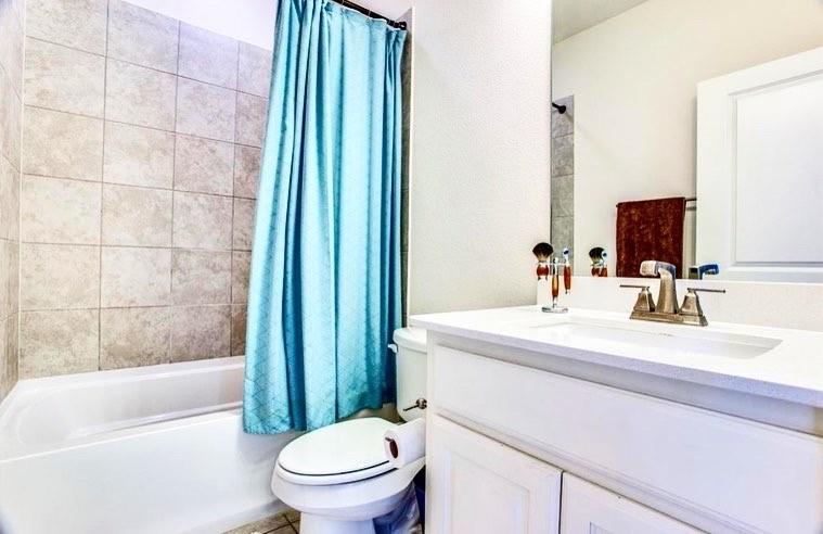 Viridian Village 1g - Residential Lease