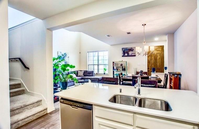 Viridian Village 1g - Residential Lease