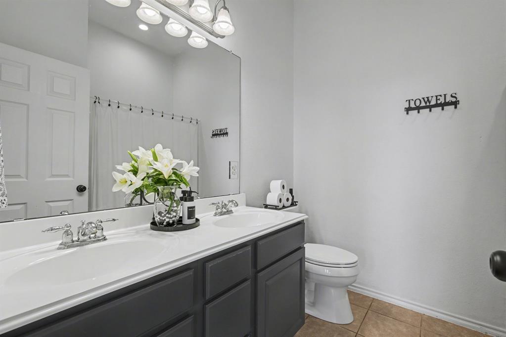 VILLAGES OF SUNSET POINTE - Residential