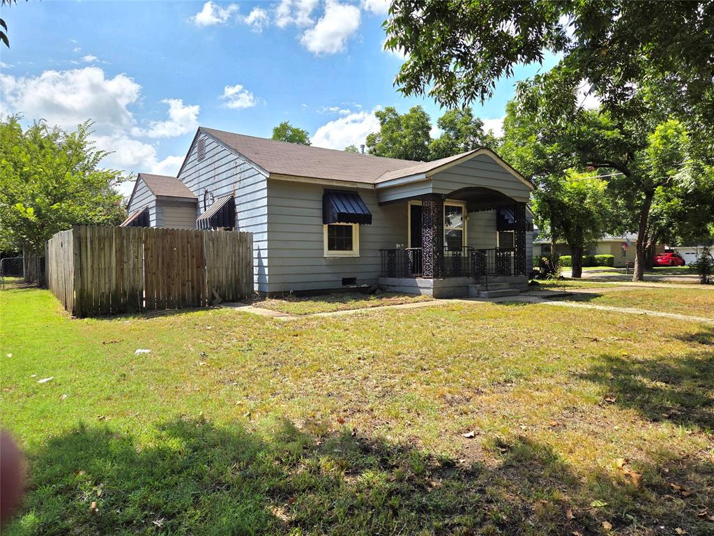 Orig Town Of Wolfe City - Residential