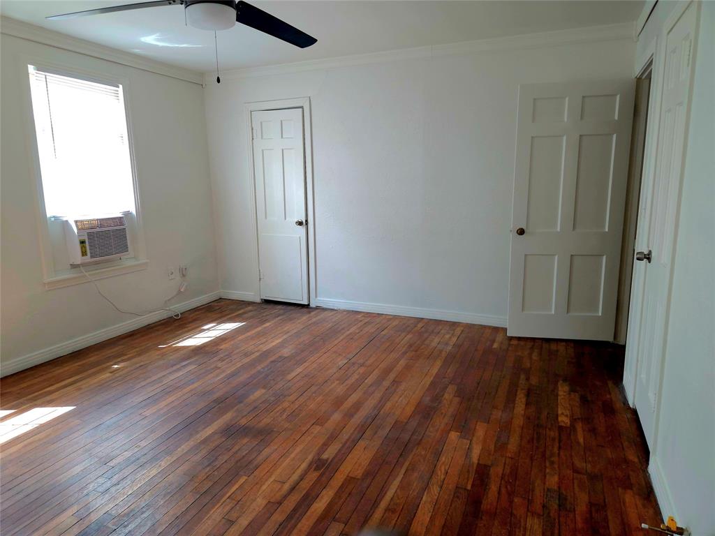 Orig Town Of Wolfe City - Residential