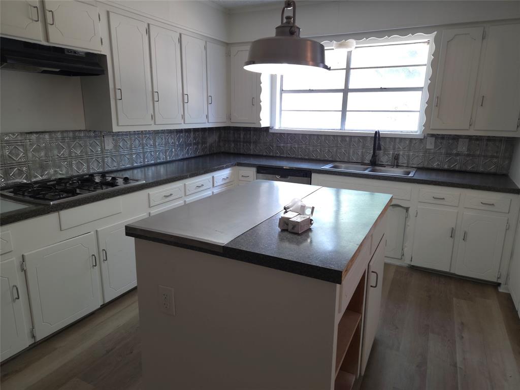 Orig Town Of Wolfe City - Residential