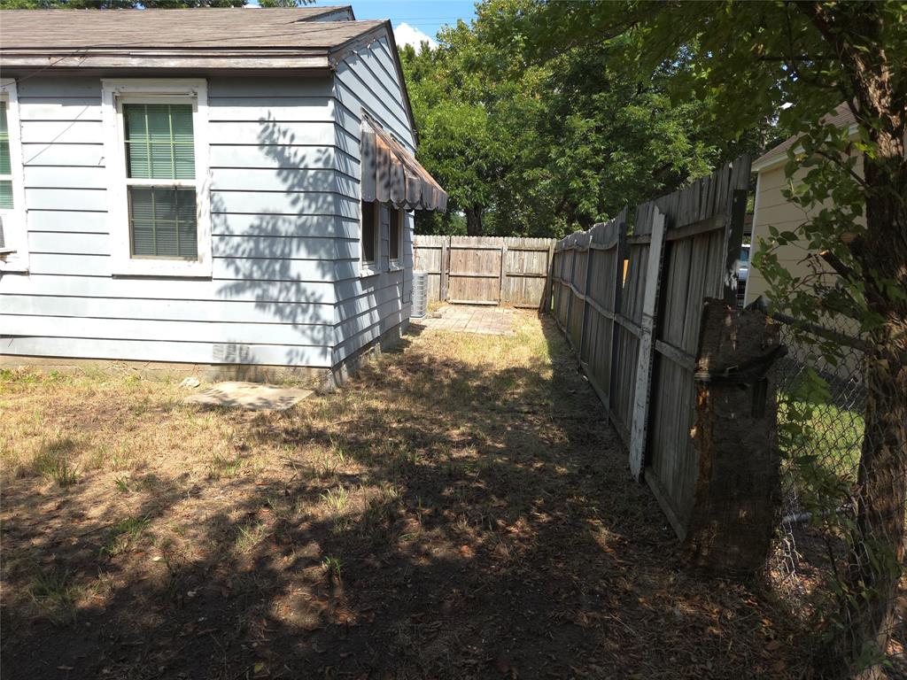 Orig Town Of Wolfe City - Residential