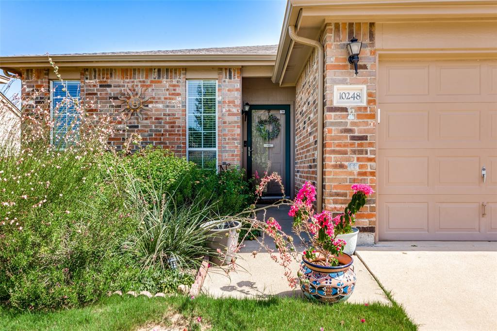 10248 Dawson Trail