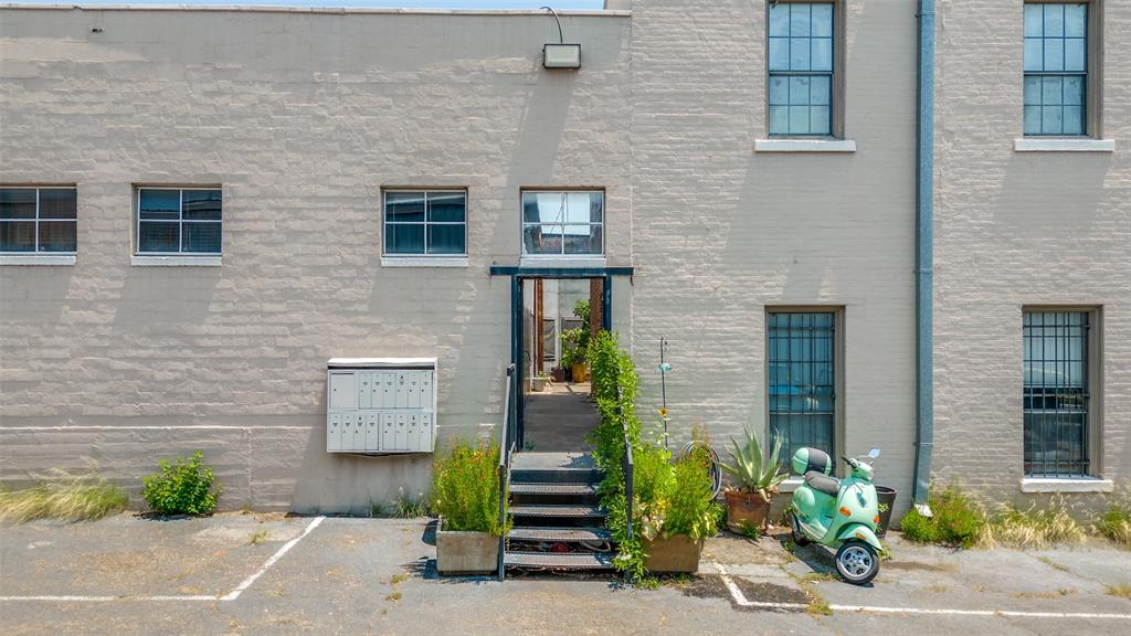 Krj Studio Condo - Residential Lease