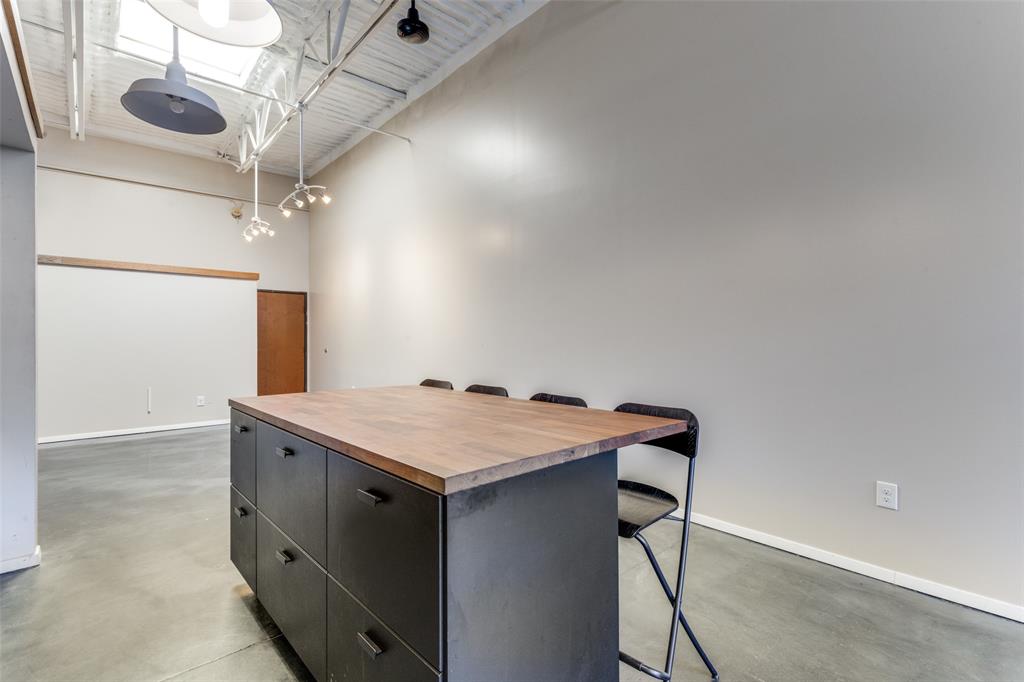 Krj Studio Condo - Residential Lease