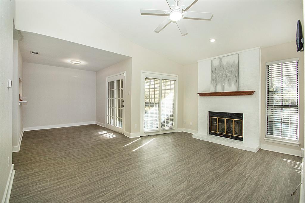 Chasewood Oaks Condo - Residential
