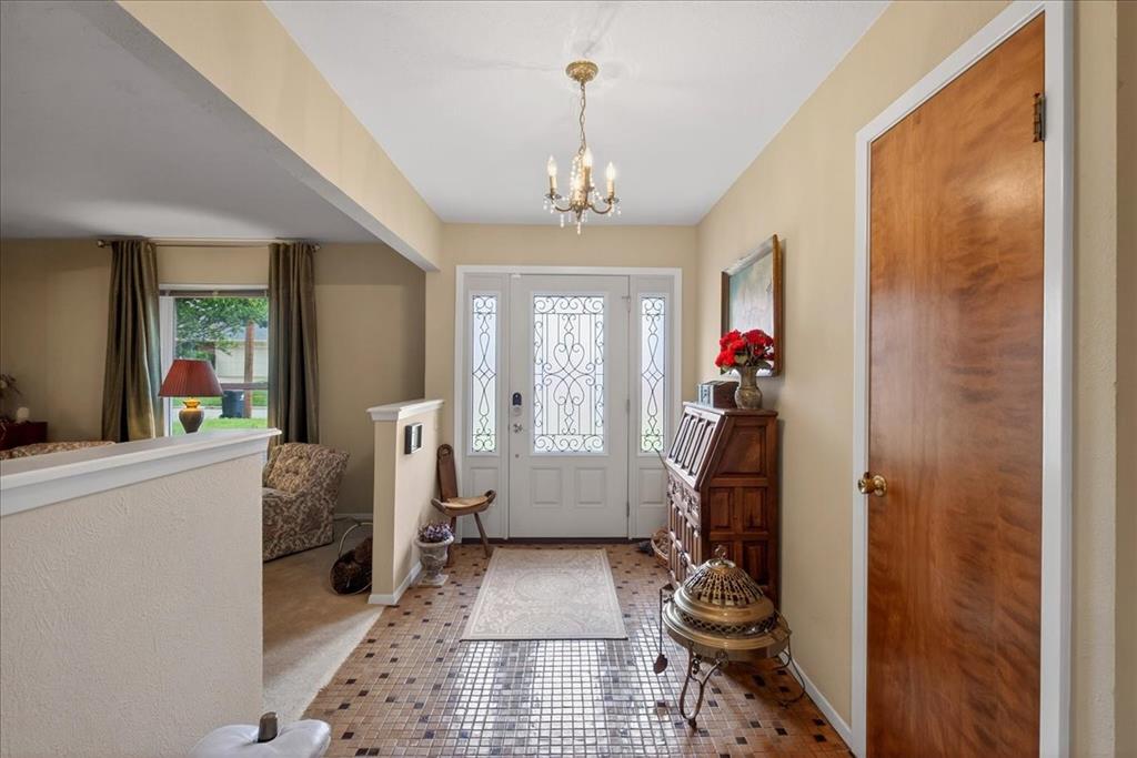 1808 E Cedar Elm Drive