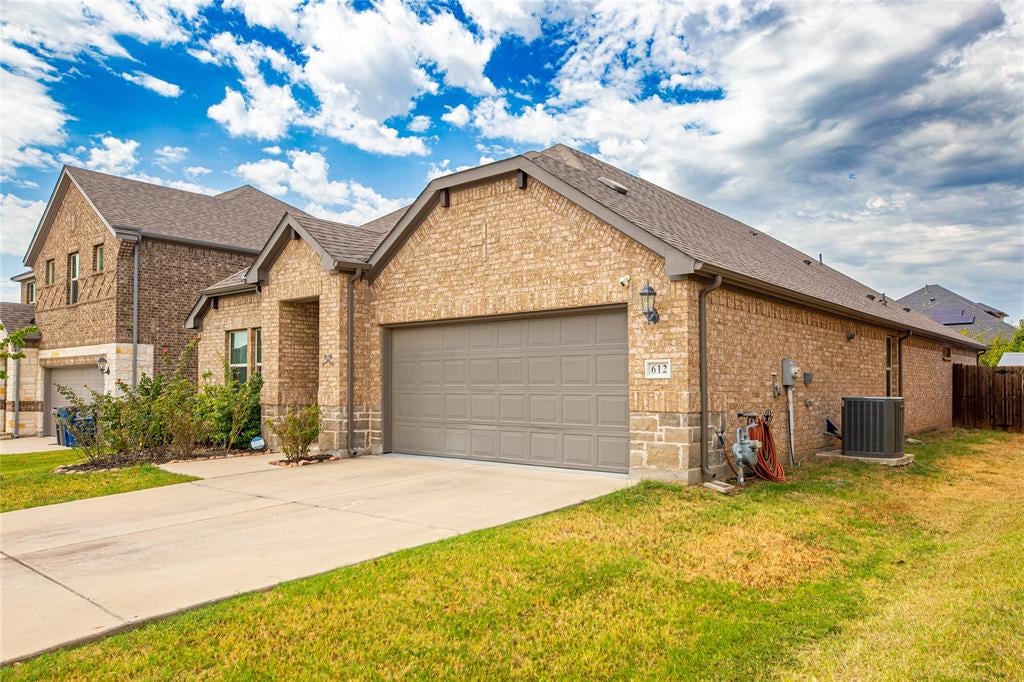 612 Fawn Valley Drive