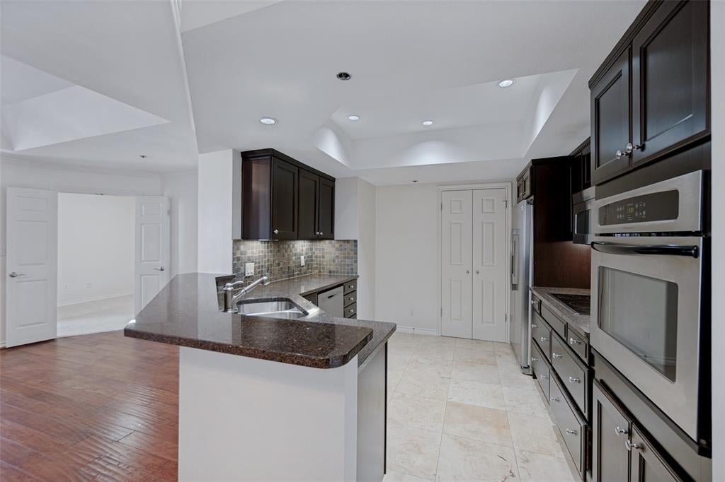 5909 Luther Lane 1100
