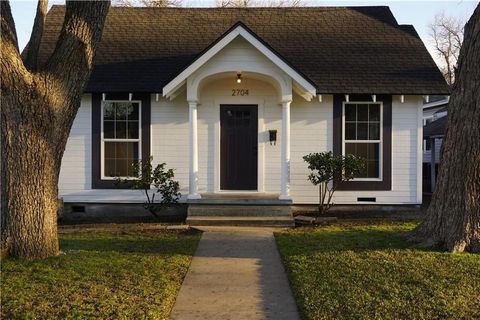 Photo of 2704 Herring Avenue, Waco, TX 76708 (MLS # 21246412)