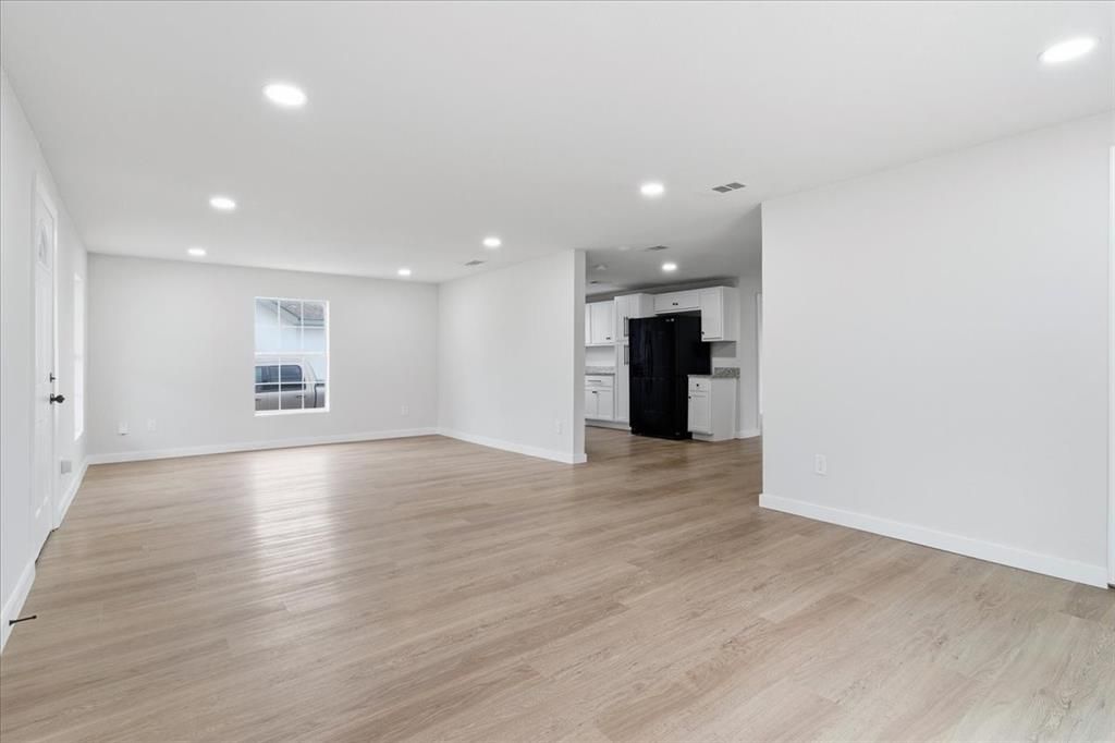 Photo of 404 S Murray Street, McKinney, TX 75069 (MLS # 21183000)