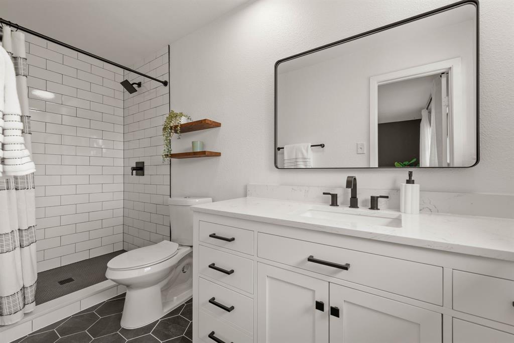 Bedford, Texas 76021, United States, 4 Bedrooms Bedrooms, ,2 BathroomsBathrooms,Residential,Pending,105941