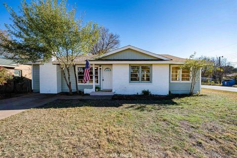 911 S Anson Stamford TX 79553