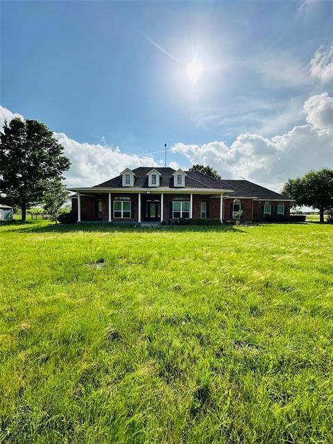Photo of 16547 State Highway 205, Terrell, TX 75160 (MLS # 21239642)