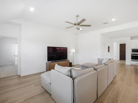 Tiny photo for 769 Brozgold Avenue, Midlothian, TX 76065 (MLS # 21187450)