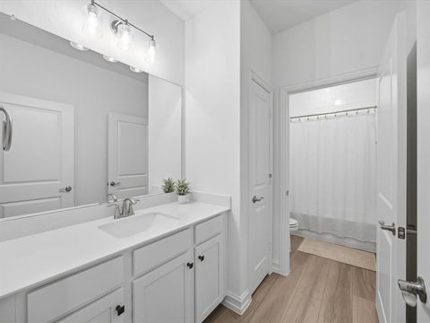 Tiny photo for 769 Brozgold Avenue, Midlothian, TX 76065 (MLS # 21187450)