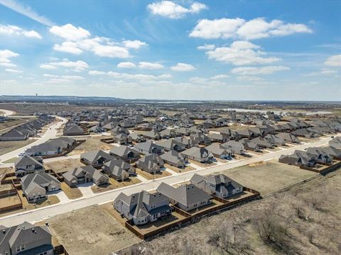 Tiny photo for 769 Brozgold Avenue, Midlothian, TX 76065 (MLS # 21187450)