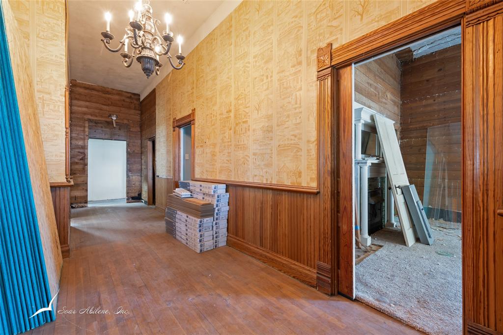 601 W 3rd Street