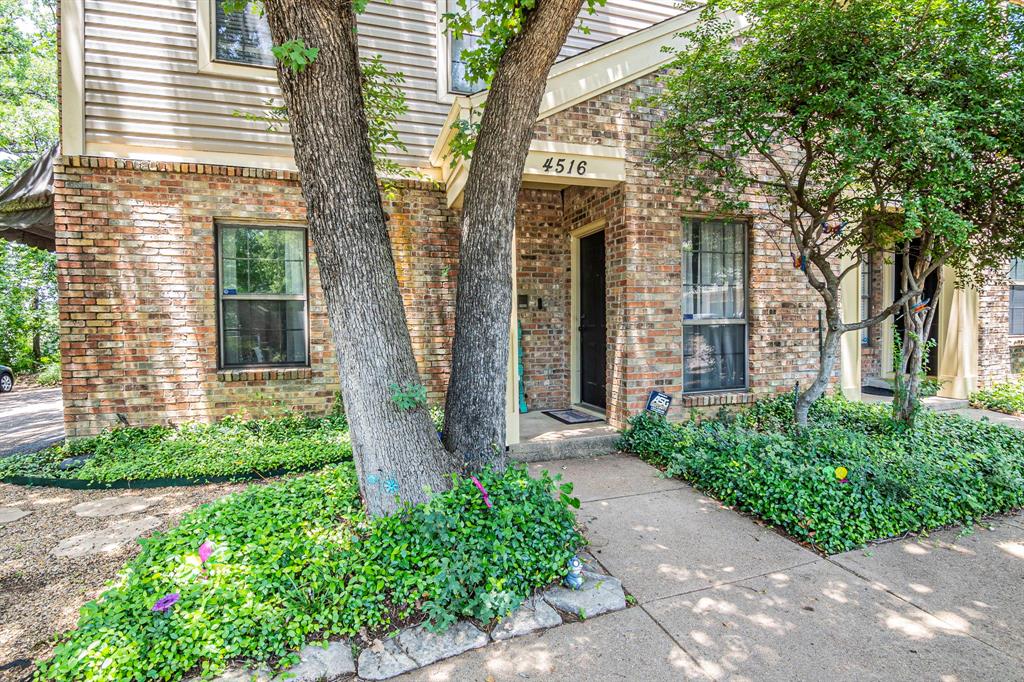 Manorhomes Of Wimbledon Condo - Residential