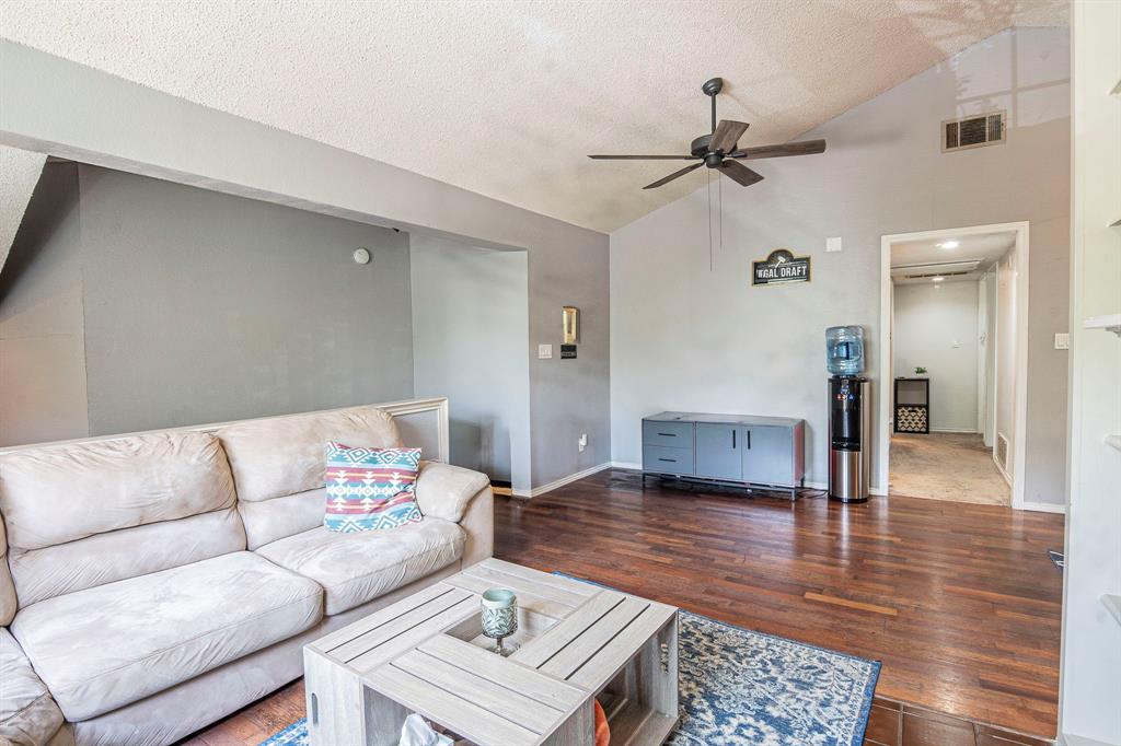 Manorhomes Of Wimbledon Condo - Residential