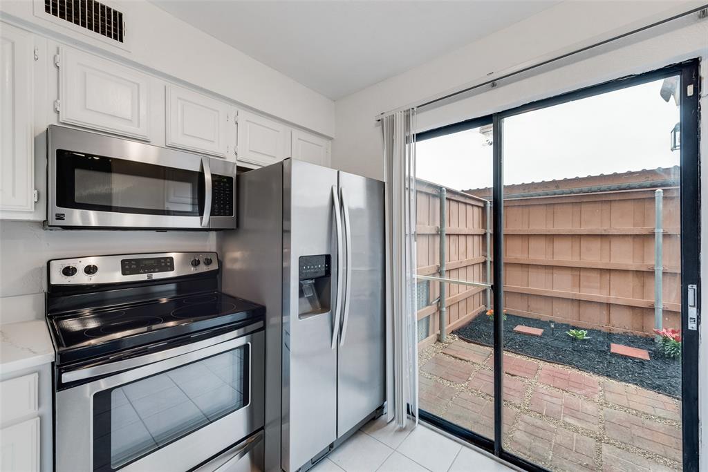 Lass Bruises Hills Condos - Residential Lease