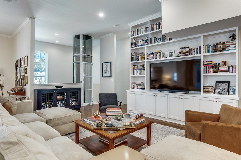 Vine Condo - Residential