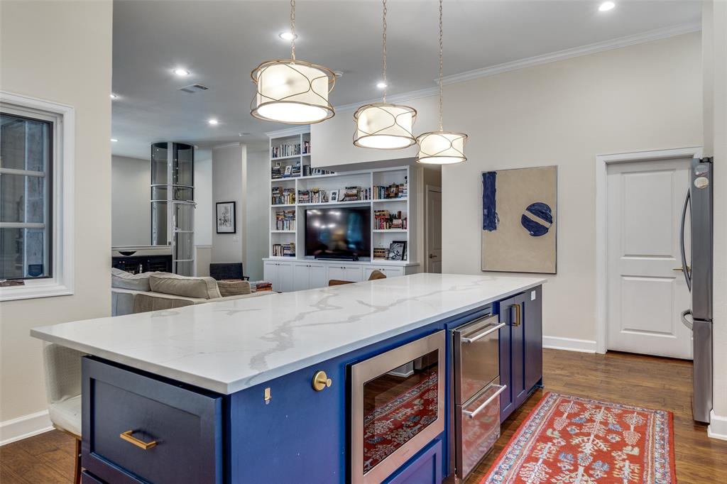 Vine Condo - Residential