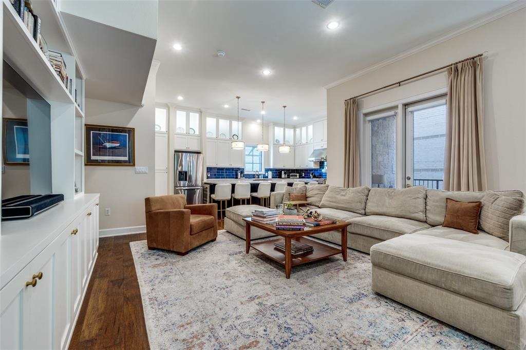 Vine Condo - Residential