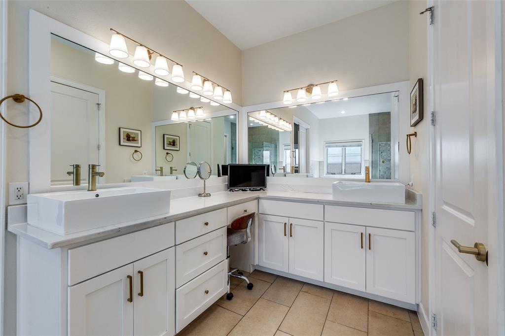 Vine Condo - Residential