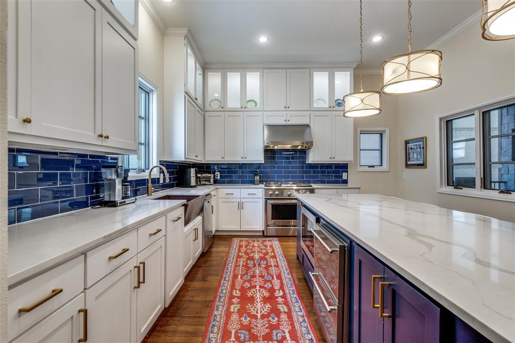 Vine Condo - Residential