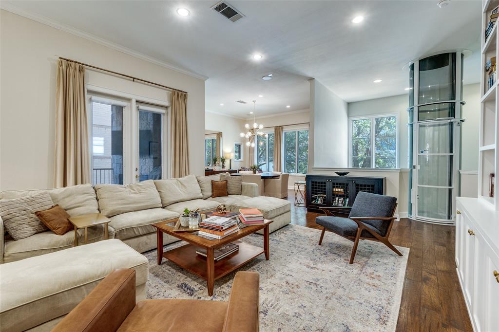 Vine Condo - Residential