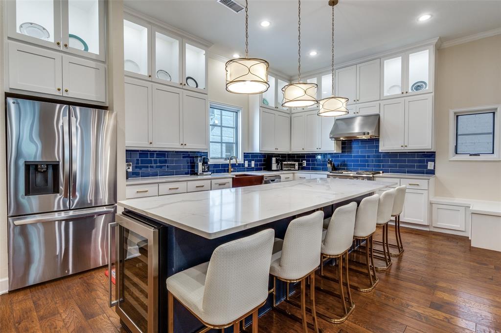 Vine Condo - Residential