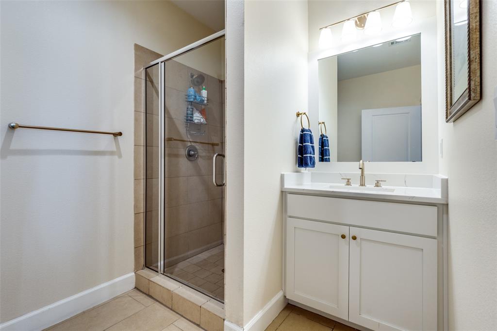 Vine Condo - Residential