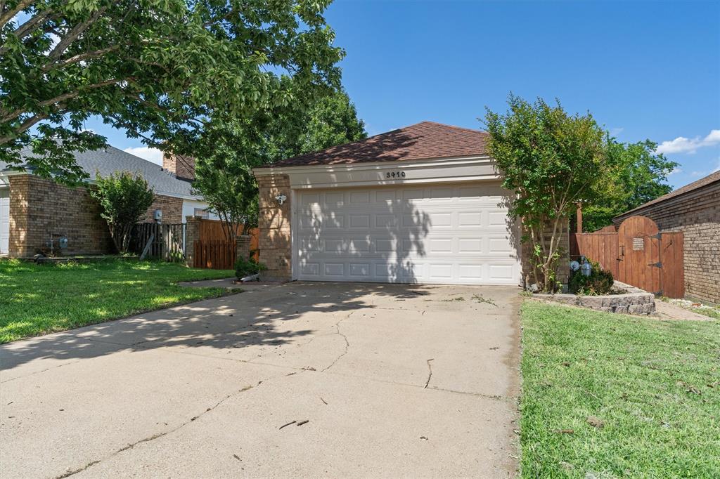 3410 Country Club Place