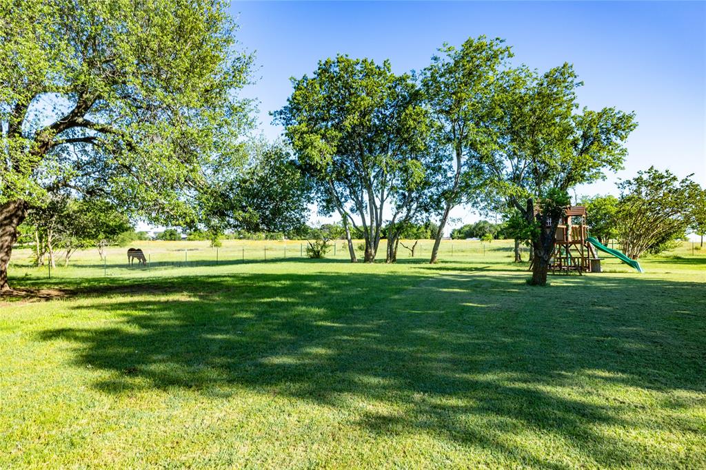 1302 Fm Road 1885