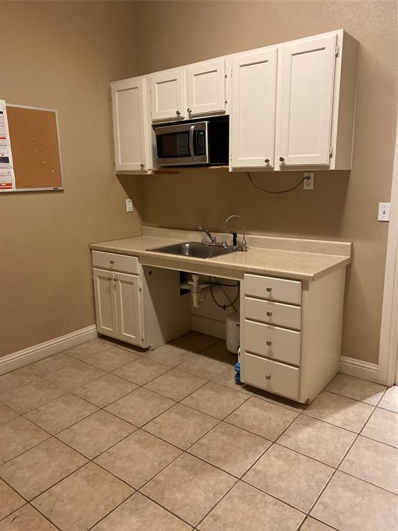 Corsicana - Commercial Sale