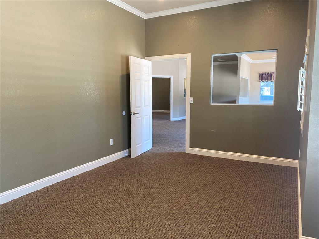 Corsicana - Commercial Sale