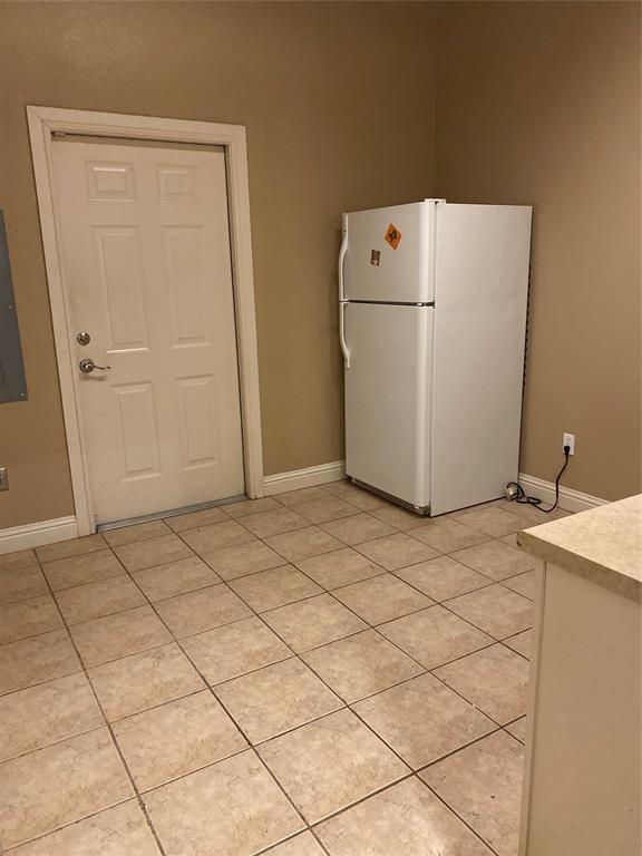 Corsicana - Commercial Sale