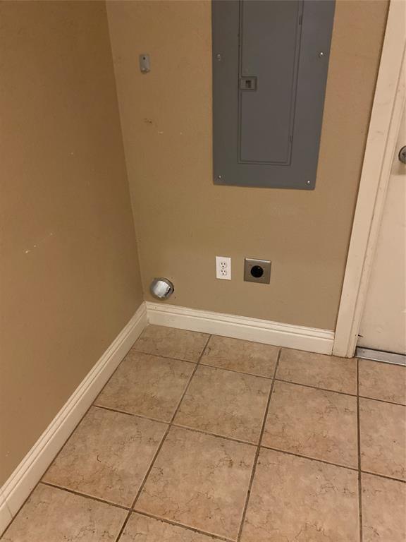 Corsicana - Commercial Sale