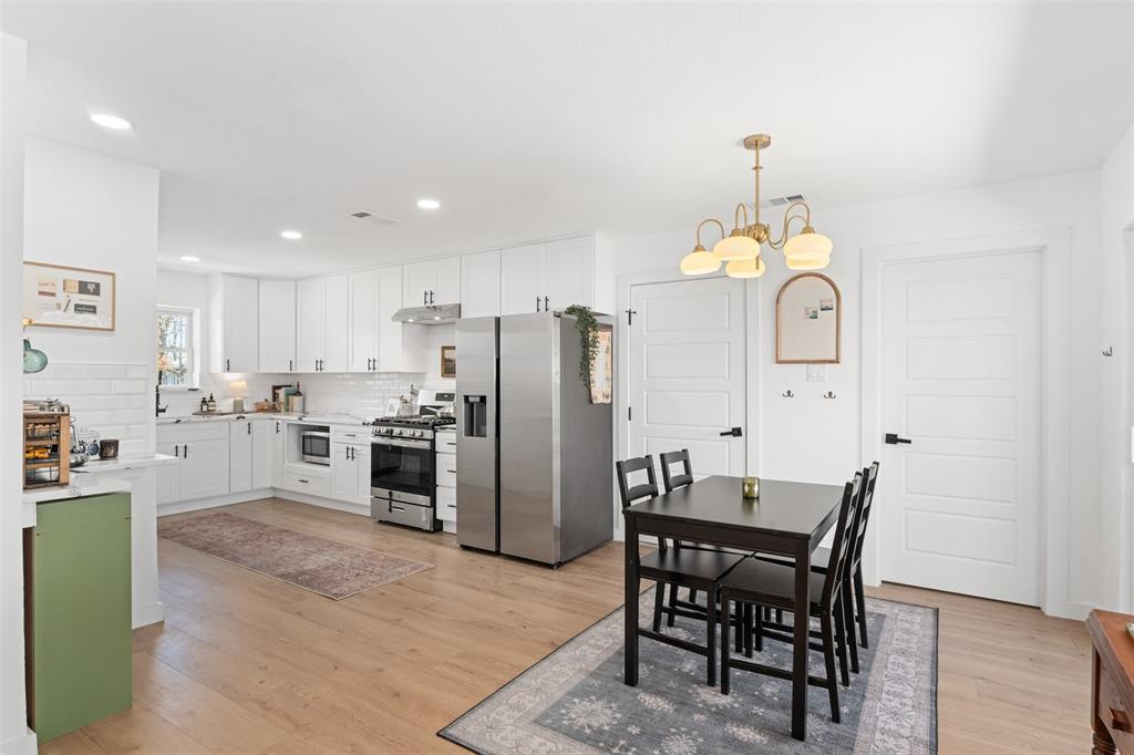2321 Hartline Drive