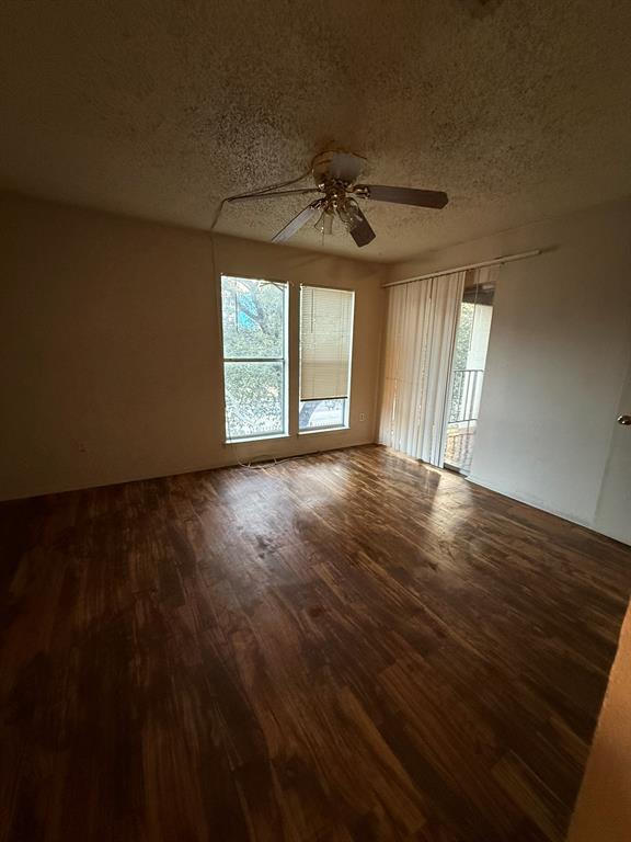 Tealwood On The Creek Condo - Residential