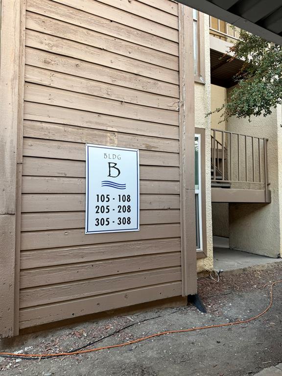 Tealwood On The Creek Condo - Residential