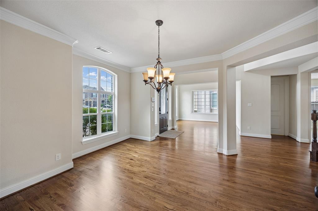 3537 Acropolis Way