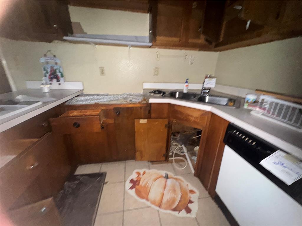 4428 Crenshaw Avenue