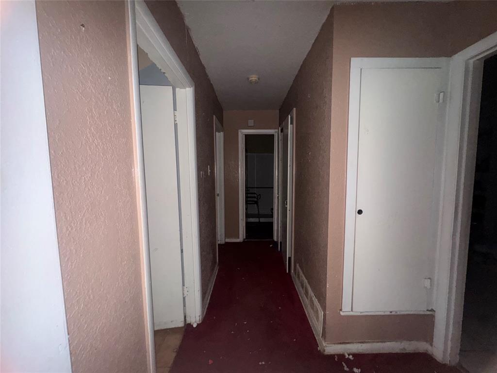 4428 Crenshaw Avenue