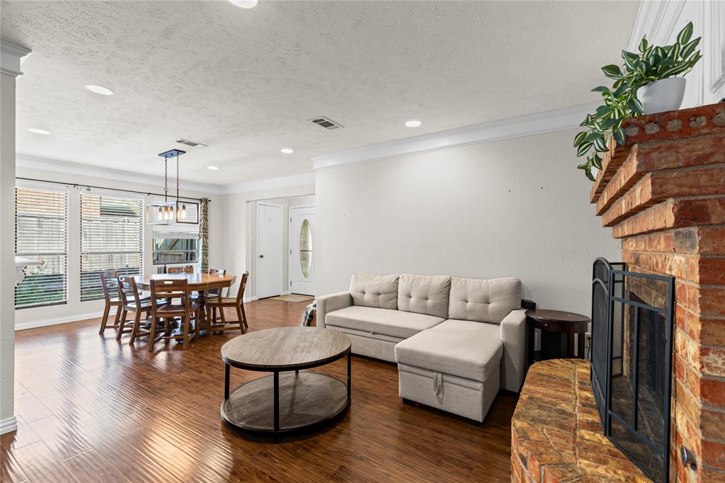 Chapel Forest Add Bl 6595 - Residential