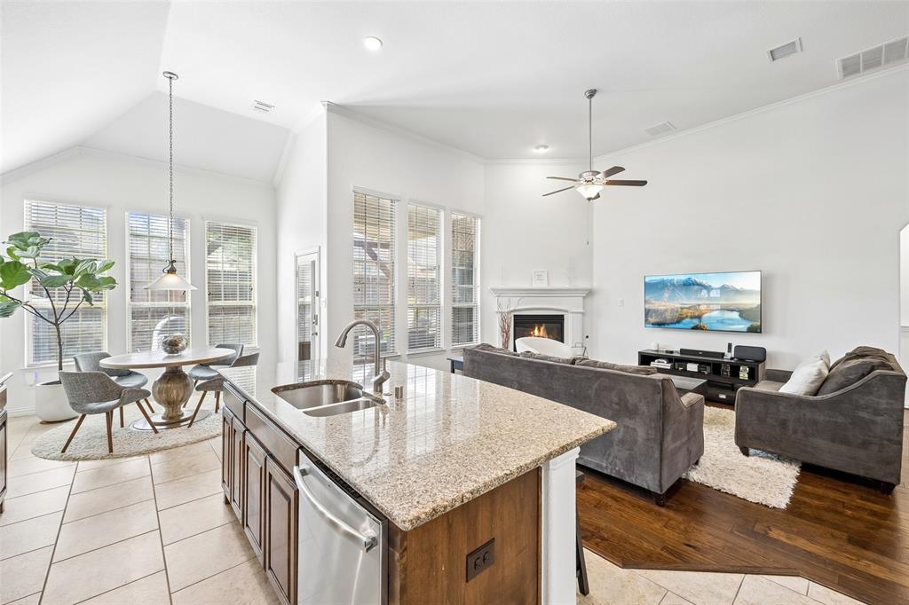 814 River Oak Avenue